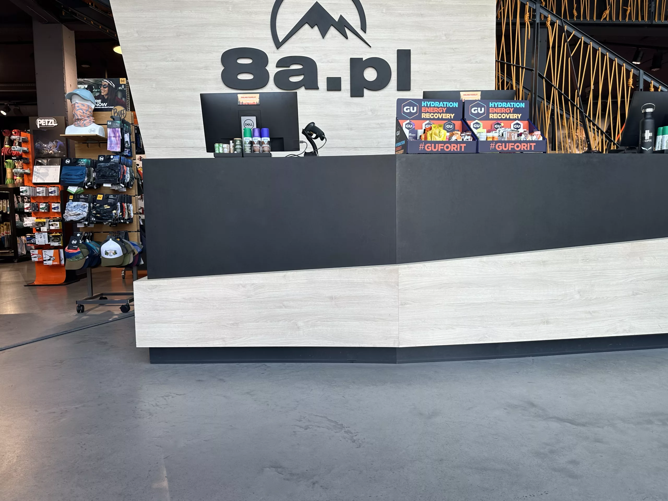 Beton cienkowarstwowy Bautech Ultima w kolorze platyna