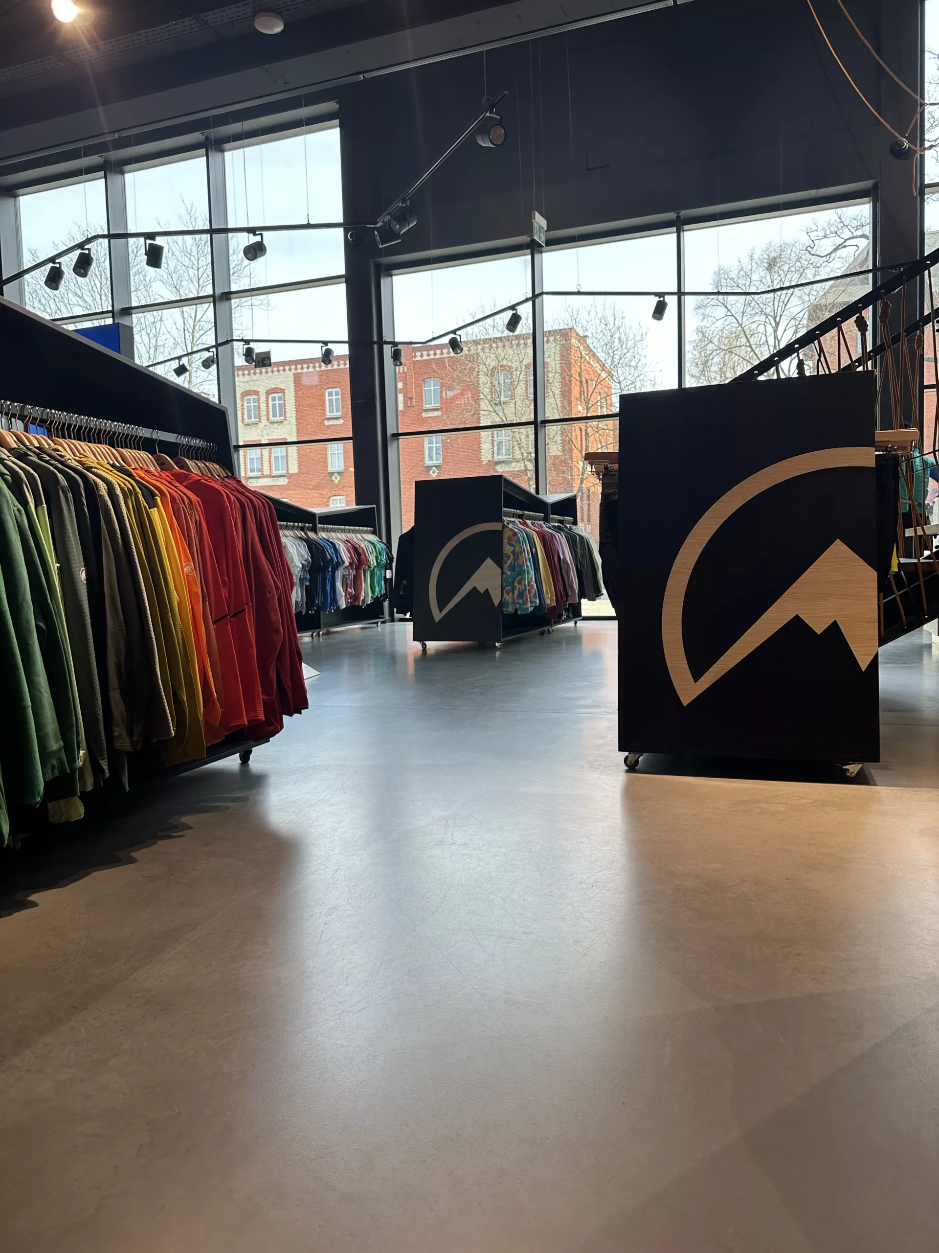 Beton cienkowarstwowy Bautech Ultima w kolorze platyna