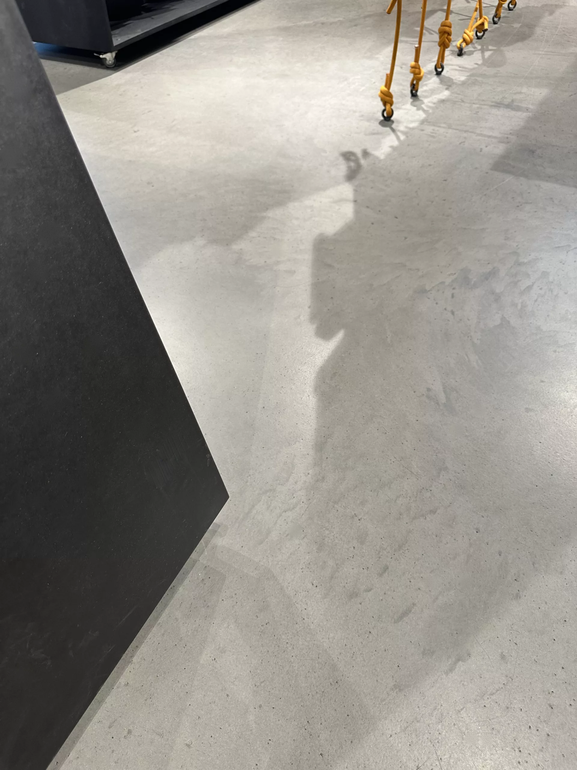 Beton cienkowarstwowy Bautech Ultima w kolorze platyna