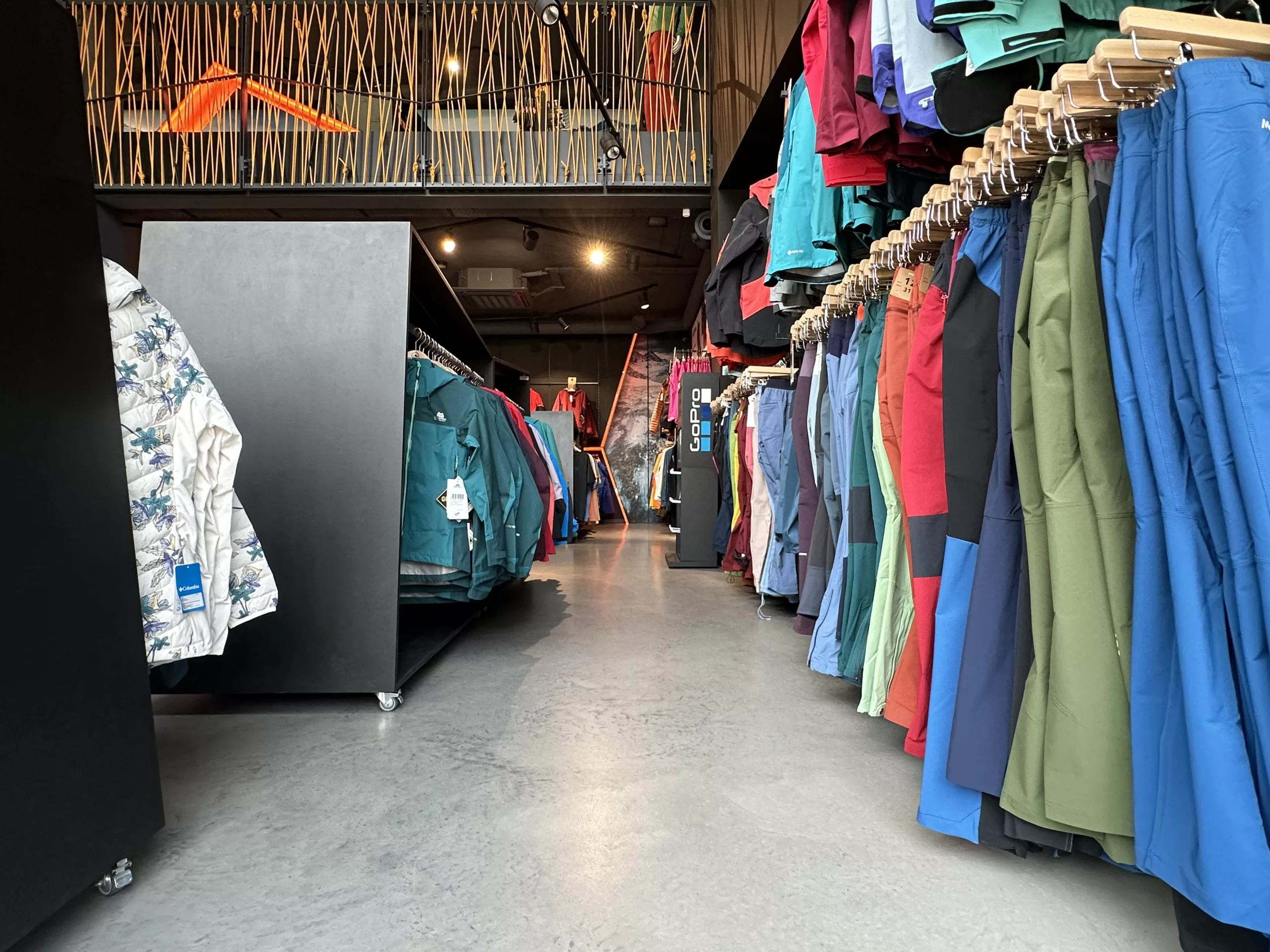 Beton cienkowarstwowy Bautech Ultima w kolorze platyna